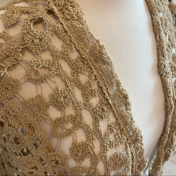 Unique crocheted open front tunic duster. XL. Beige tan. Look closely. - Picture 7 of 8